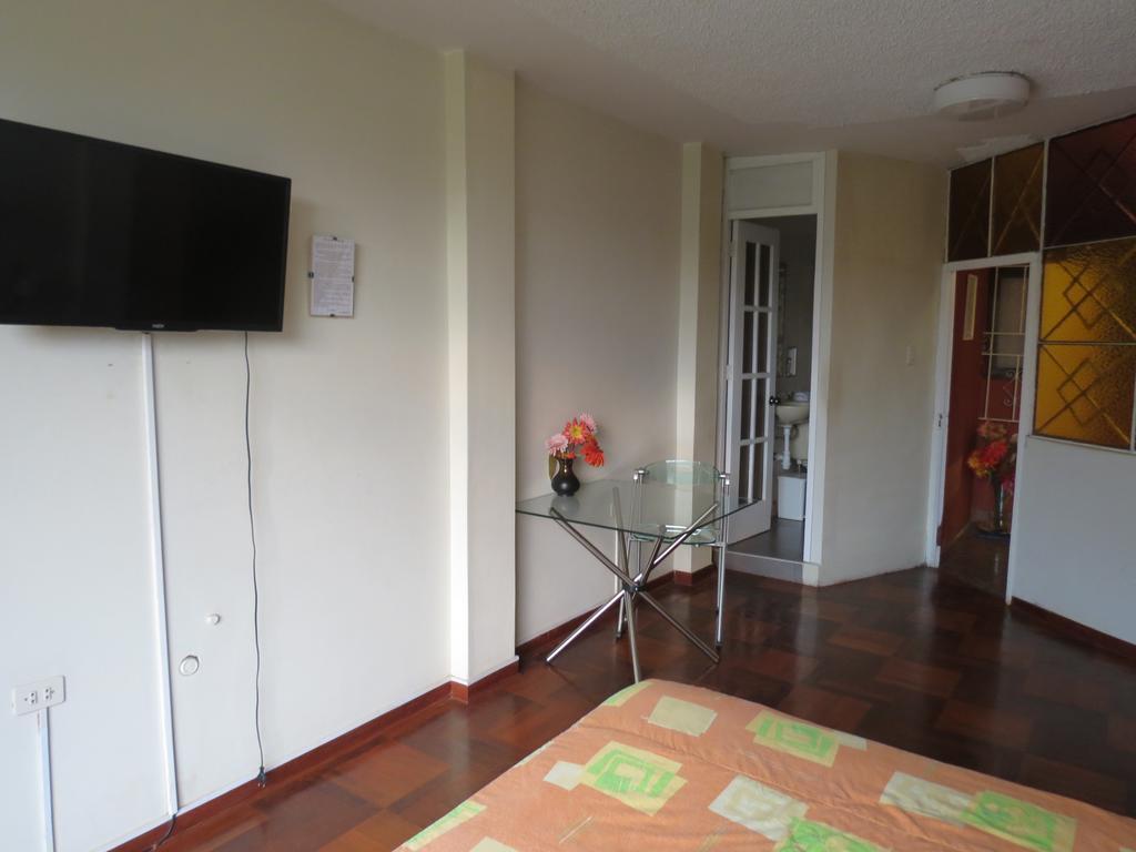 Bed and Breakfast Residencial El Sol De Los Pinos Trujillo Exterior foto