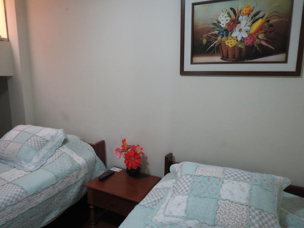 Bed and Breakfast Residencial El Sol De Los Pinos Trujillo Exterior foto